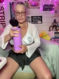 TrenaAnne webcam model stream image