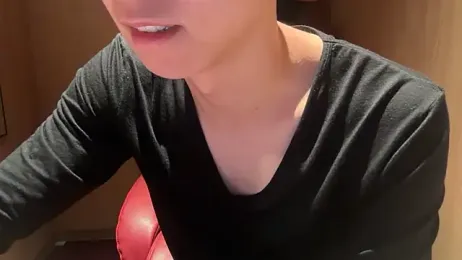 taro_taro45 webcam model stream image