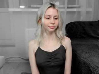 hi_popsy webcam model stream image