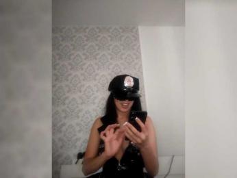 playfulKitty webcam bongacams model stream image