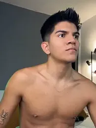 OnlySantty webcam model stream image