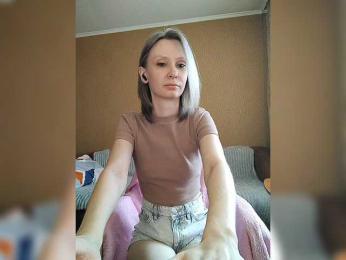 -Christina- webcam bongacams model stream image