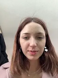 DollyTall webcam stripchat model stream image