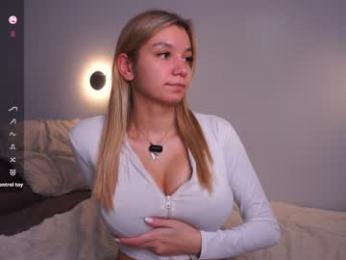 margarethowell webcam model stream image