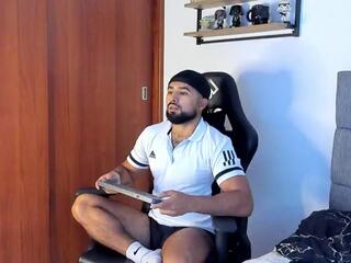 Ethan Jonnez webcam model stream image