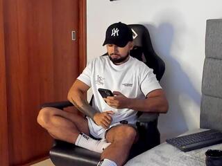 Ethan Jonnez webcam model stream image