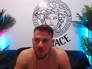 Marco Riciardo webcam flirt4free model stream image
