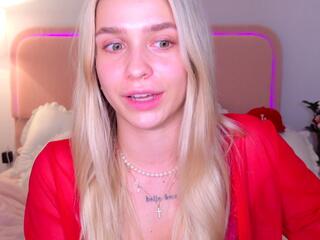 Maci Reynolds webcam model stream image