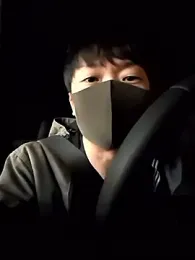 shin_brief webcam model stream image