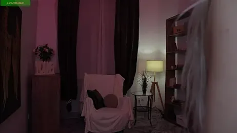 KristalCrowner webcam stripchat model stream image