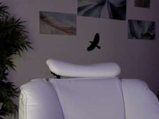 eloiise webcam model stream image