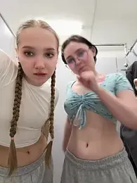 bambi_lu webcam stripchat model stream image