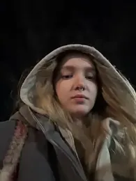 bambi_lu webcam stripchat model stream image