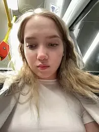 bambi_lu webcam stripchat model stream image