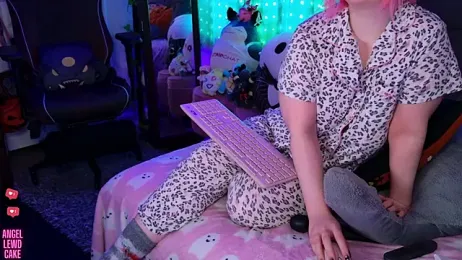 Angel-Lewd-Cake webcam model stream image