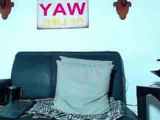 Tan Shavey webcam model stream image