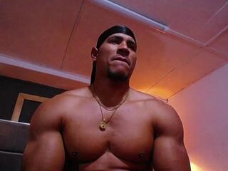 Teddy Fit webcam flirt4free model stream image