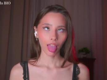 falinecrosthwaite webcam chaturbate model stream image