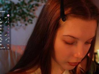 _Q_ webcam bongacams model stream image