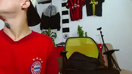 skinny23cm webcam stripchat model stream image