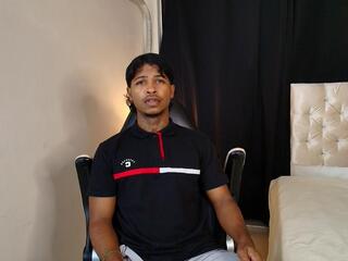 Cassian Gold webcam model stream image