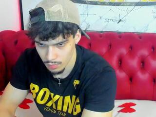 Ridge Hunter webcam model stream image