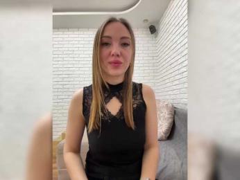 KitFox webcam bongacams model stream image