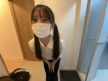 Gokujyo-Namanaka webcam model stream image