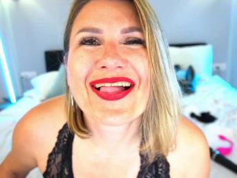 KiraRoxx bongacams stream image, 20.05.2025 03:10