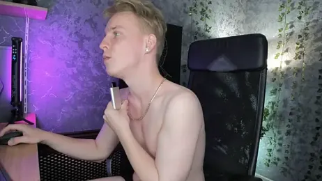 AlexxSweet stripchat stream image, 27.06.2025 04:20