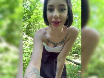 BabyDarii bongacams stream image