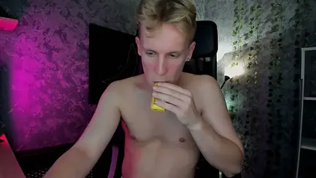 AlexxSweet stripchat stream image, 10.08.2025 07:00