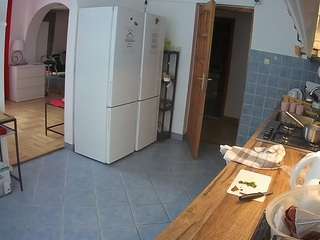 voyeurcam-julmodels-kitchen camsoda stream image