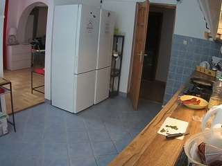 voyeurcam-julmodels-kitchen camsoda stream image