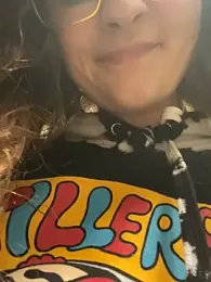 psilybaby stripchat stream image