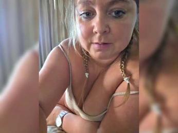 FLUFFY_BEAUTY bongacams stream image, 29.09.2025 03:20