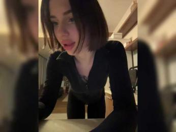 BabyDarii bongacams stream image