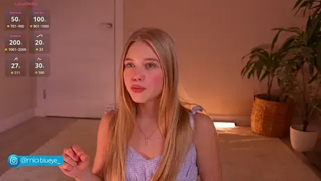 Miablueye stripchat stream image