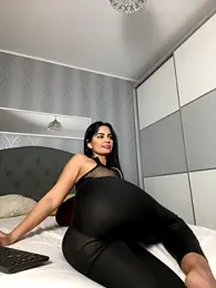 _adelle stripchat stream image, 05.12.2025 12:00