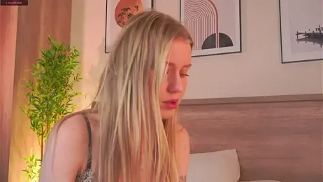 LolySun stripchat stream image