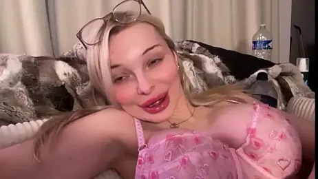 HannaXLove stripchat stream image