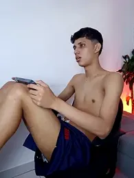 Alayn_sexy_ayes stripchat stream image, 29.01.2026 19:10