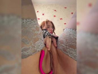 LittleDelora bongacams stream image