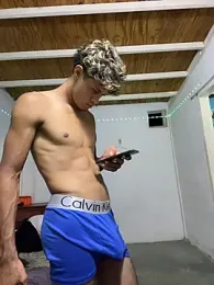 meliodas_23cm stripchat stream image