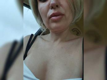 Minni_Mia bongacams stream image