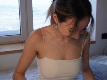 emely1benz bongacams stream image