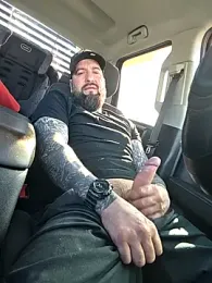 Beardedtattood stripchat stream image