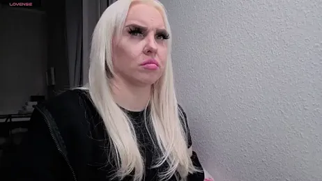 MIA-XXX stripchat stream image, 08.03.2026 19:20