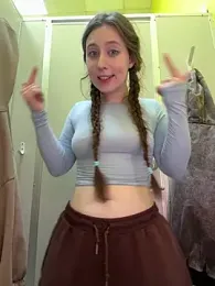 FroggyAnna stripchat stream image, 17.03.2026 22:40