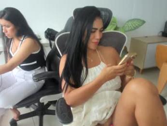 emillybrowm chaturbate stream image